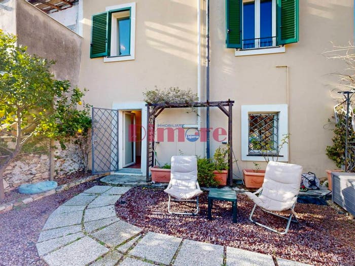 Casa con 6 locali in vendita in Via Poggio, Centro, Tovo San Giacomo
