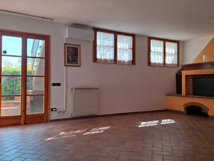 Casa con 6 locali in vendita in Via Fernando Bicchi, Centro, Carmignano
