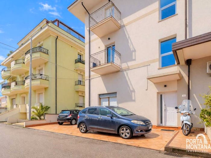 Appartamento trilocale in vendita in Via Marcello Malpighi, Miramare Rivazzurra, Rimini