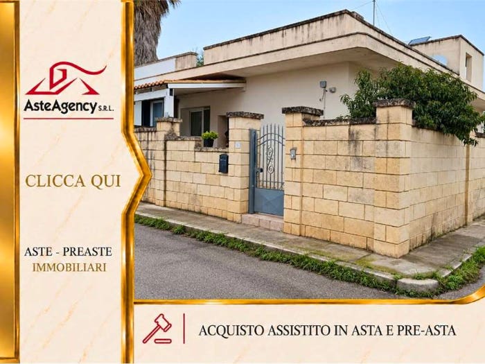 Casa quadrilocale in vendita in Via D'Annunzio angolo Via Gramsci, Centro, Cavallino
