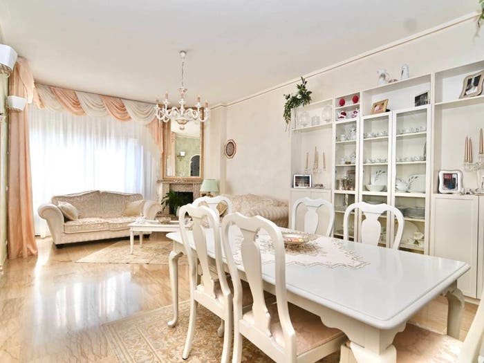 Appartamento quadrilocale in vendita in Via San Carlo Borromeo, San Carlo San Paolo, Rho