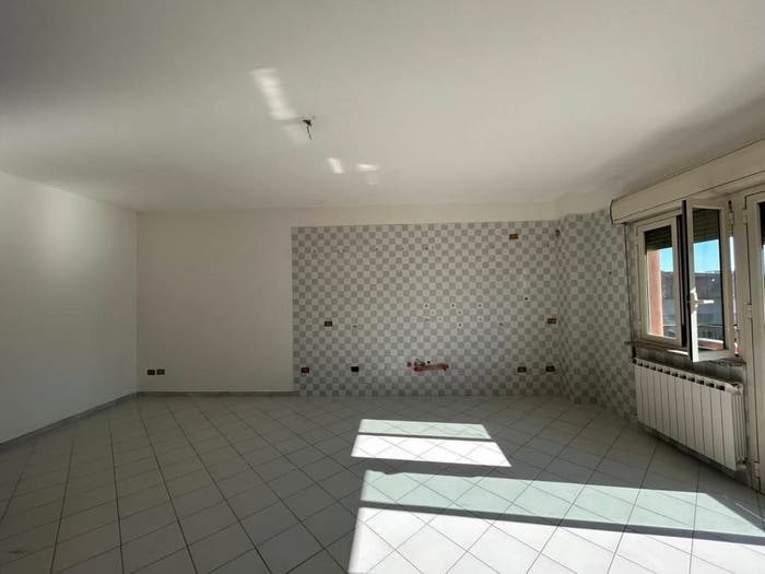 Appartamento quadrilocale in vendita in Via Loreto, Centro, Altavilla Milicia