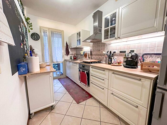 Appartamento con 6 locali in vendita in Darsena Ex Campo di Aviazione, Viareggio