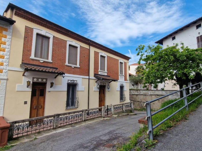 Casa con 6 locali in vendita in Via Monte Colombo, Centro, Gabiano