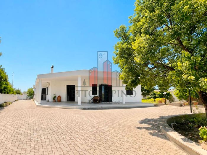 Casa quadrilocale in vendita in Via Casarano, Melissano