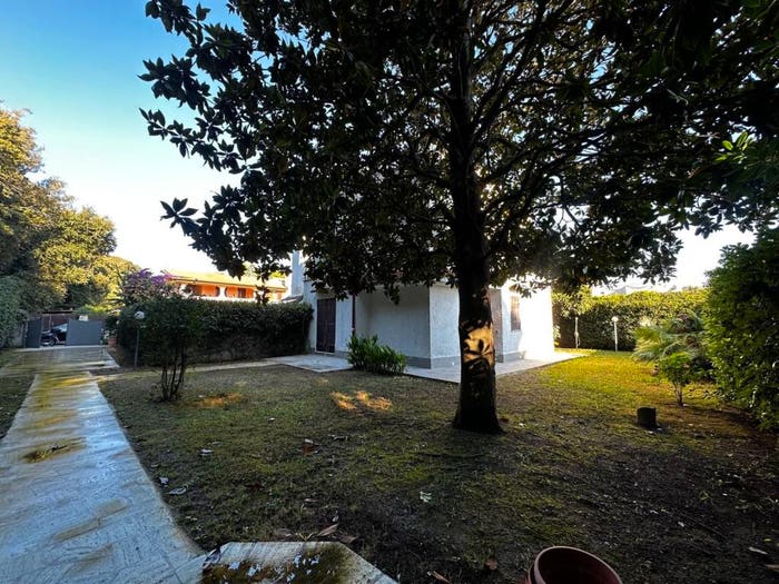 Casa con 6 locali in vendita in Via Sabaudia, Centro, San Felice Circeo