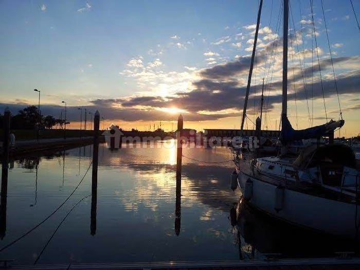 Appartamento trilocale in vendita in Via del Paradello, Casalborsetti, Ravenna
