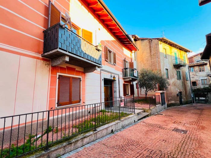 Appartamento bilocale in vendita in Via Giuseppe Mazzini, Ferrera di Varese