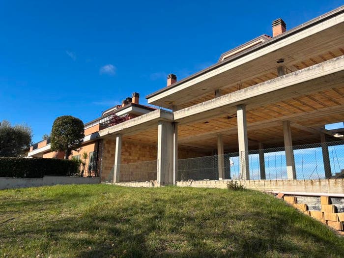 Casa con 6 locali in vendita in Strada Provinciale Corridoniana, Corridonia