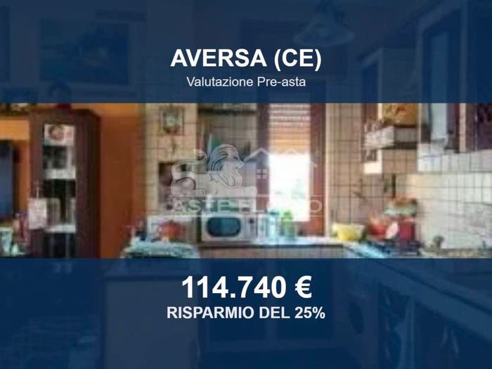 Appartamento con 6 locali in vendita in Via Filippo Turati, Aversa