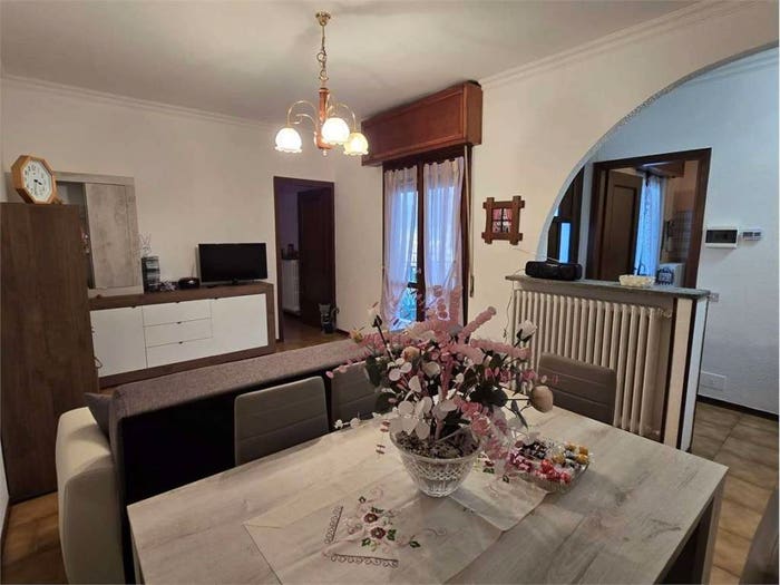 Appartamento trilocale in vendita in Via Orti, Centro, Gravellona Toce