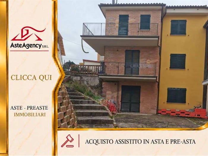Appartamento trilocale in vendita in via Padre Stanislao Melchiorri, Centro, Cerreto d'Esi