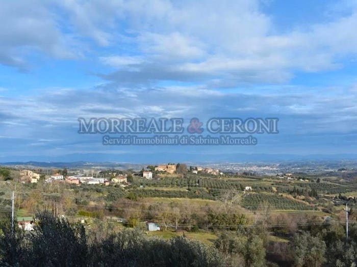 Casa con 5 locali in vendita in Via Delle Monache No Number, Centro, Gambassi Terme