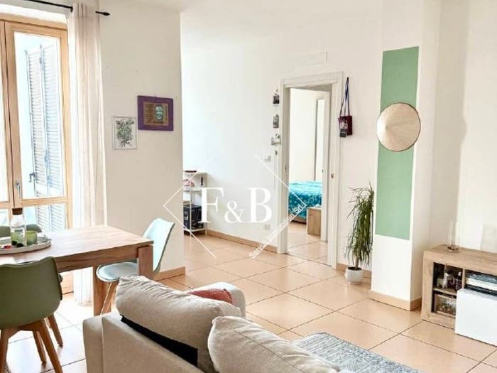 Appartamento quadrilocale in vendita in Via Monsignor Francesco Bugnano, Centro, Villafranca d'Asti