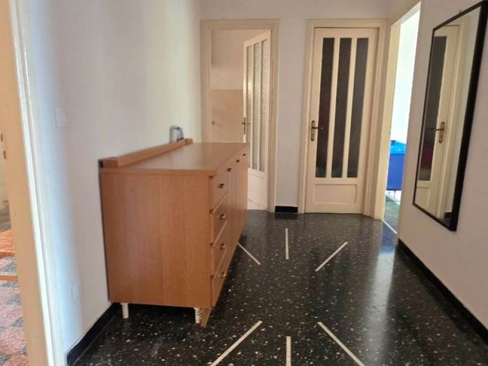 Appartamento trilocale in vendita in Via Patrioti, Centro, Albenga