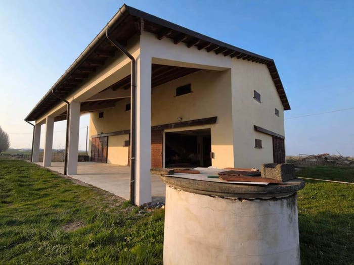 Casa con 6 locali in vendita in VIA VALLI, Mirandola