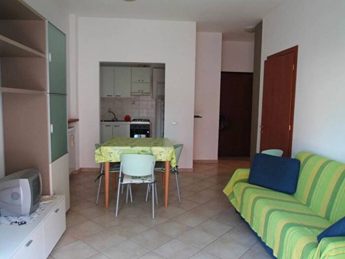 Appartamento bilocale in vendita in Via Verdi, Borghetto Santo Spirito