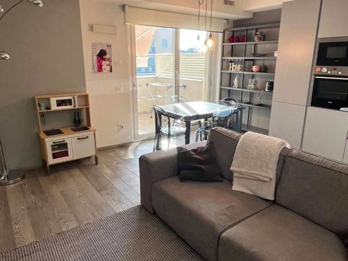 Appartamento quadrilocale in vendita in Via G Carducci, Centro, Massa