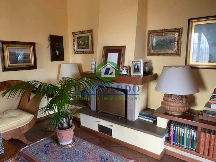 Casa con 6 locali in vendita in Borgo A Buggiano, Buggiano