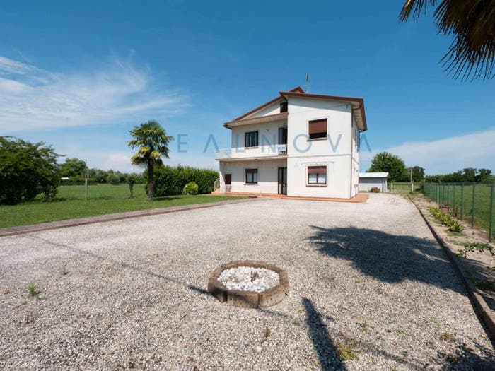 Casa con 6 locali in vendita in Via Massaua, Cortellazzo, Jesolo