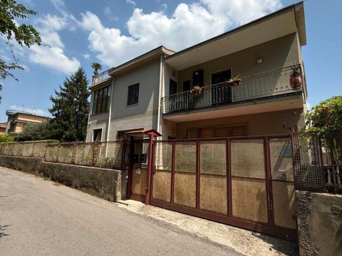 Casa con 6 locali in vendita in Via Antonio Orilia, Centro, Cava de' Tirreni