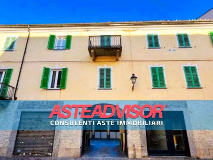 Appartamento bilocale in vendita in Via Vittorio Emanuele II, Centro, Bra