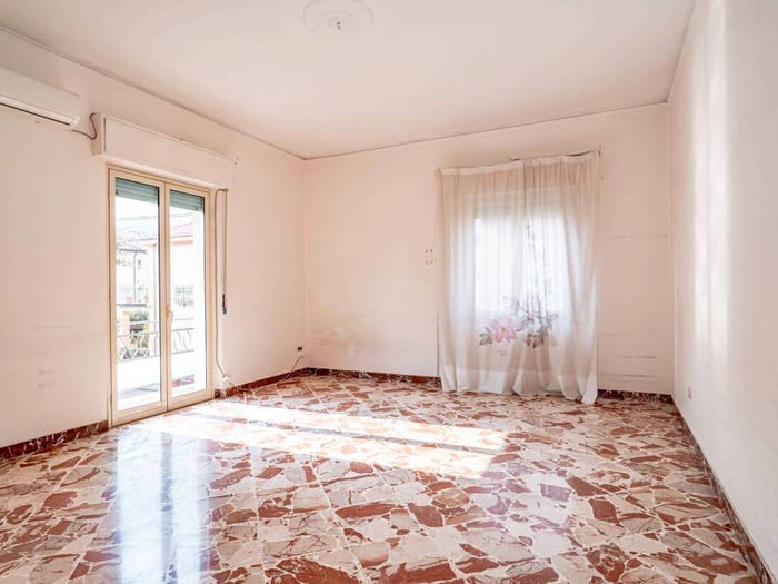 Appartamento con 5 locali in vendita in Via Domenico Cucinotta, Centro, Giarre