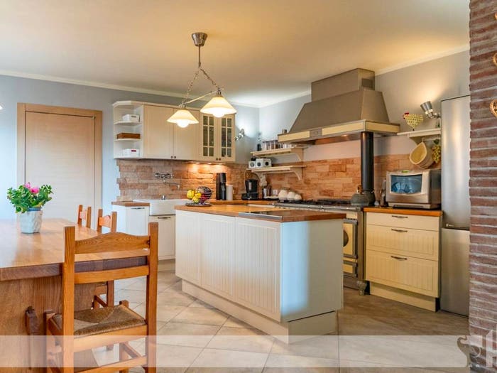 Casa con 5 locali in vendita in Via Aldo Moro, Centro, Farra di Soligo