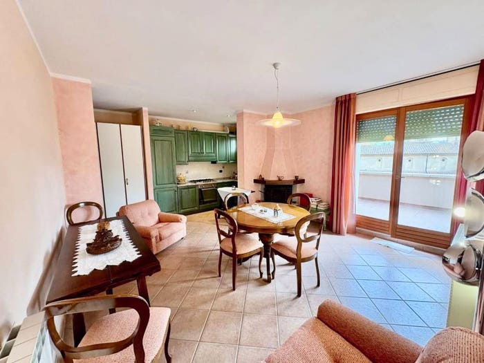 Appartamento bilocale in vendita in Via Cesare Battisti, Centro, Castelfiorentino