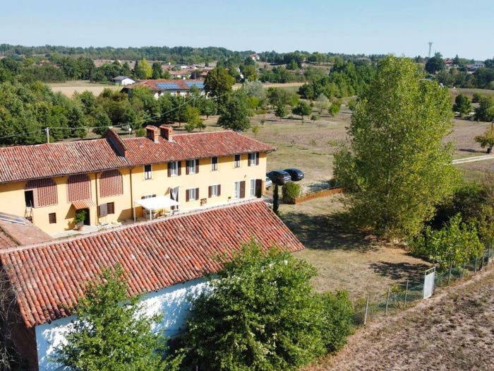 Casa con 6 locali in vendita in Frazione Revignano, Vaglierano, Asti