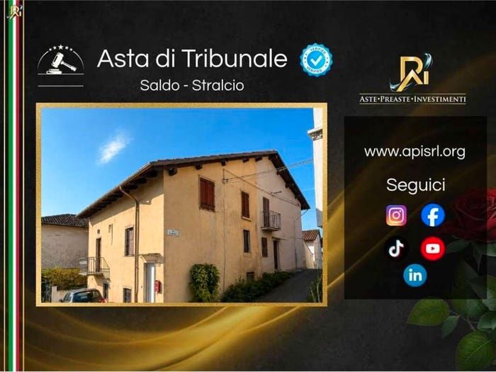 Casa quadrilocale in vendita in Via mombello, Centro, Camino