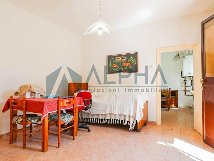 Casa con 9 locali in vendita in Via Erbosa, Forli'