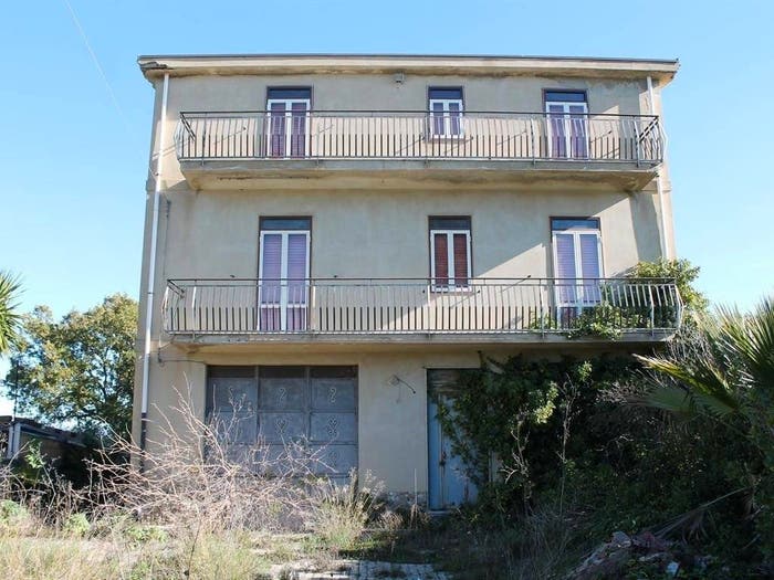 Casa con 6 locali in vendita in Viale sicilia, Nissoria