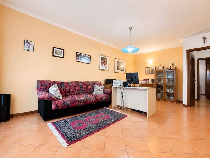 Appartamento trilocale in vendita in Via dell'Artigliere, Centro, Monzambano