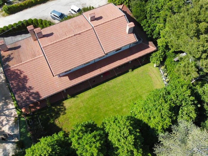 Casa con 6 locali in vendita in Cuccurano Carrara, Fano