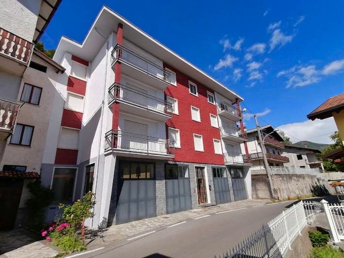 Appartamento con 6 locali in vendita in Via Salvatore Sassi, Narro Indovero, Casargo