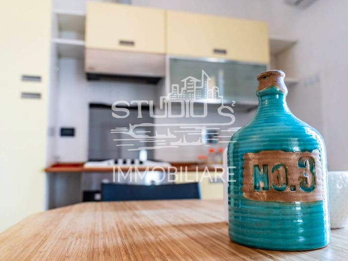 Appartamento bilocale in vendita in Via Generale Ardoino, Centro, Diano Marina