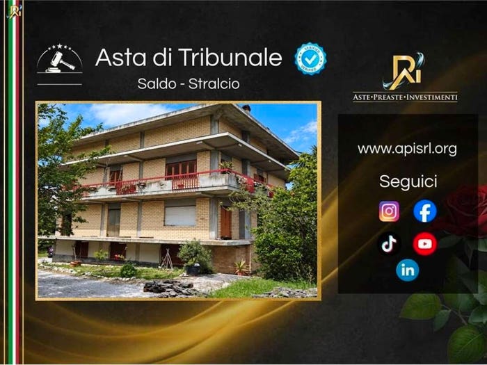 Casa con 6 locali in vendita in Via della Provincia, Notaresco