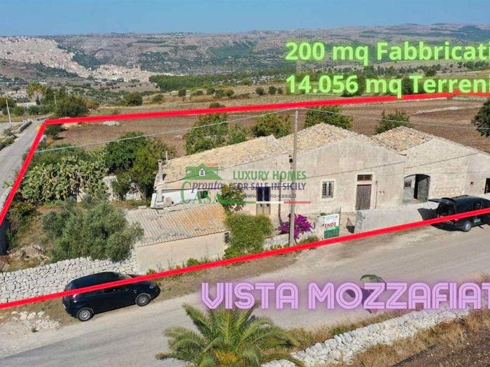 Casa con 5 locali in vendita in Via Loreto Gallinara Cda Margi, Modica Alta, Modica