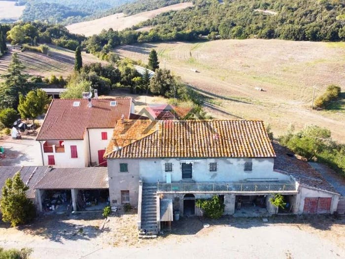 Casa con 6 locali in vendita in Via Di Val Di Cecina, Montecatini Val di Cecina