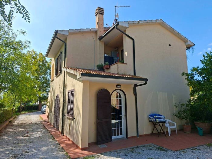 Appartamento con 5 locali in vendita in Via Aurelia Sud, Cecina Centro, Cecina
