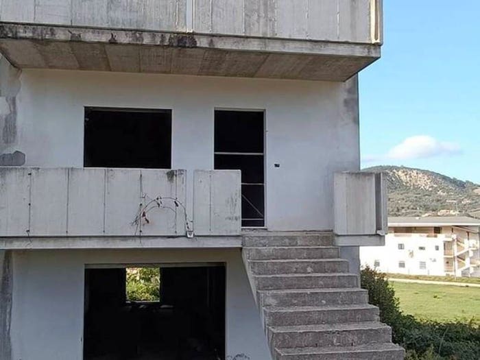 Casa con 6 locali in vendita in Contrada Luzio, Altino