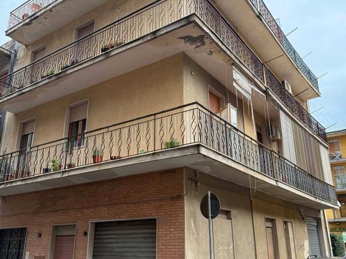 Appartamento con 6 locali in vendita in VIA CICERONE, Lentini