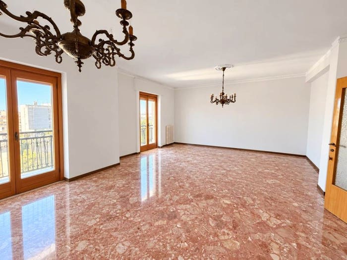 Appartamento con 5 locali in vendita in Via Leuca, Leuca, Lecce
