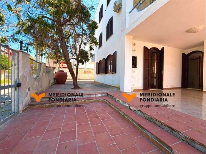 Appartamento con 6 locali in vendita in Via delle Robinie, Baia Verde Lidi, Gallipoli