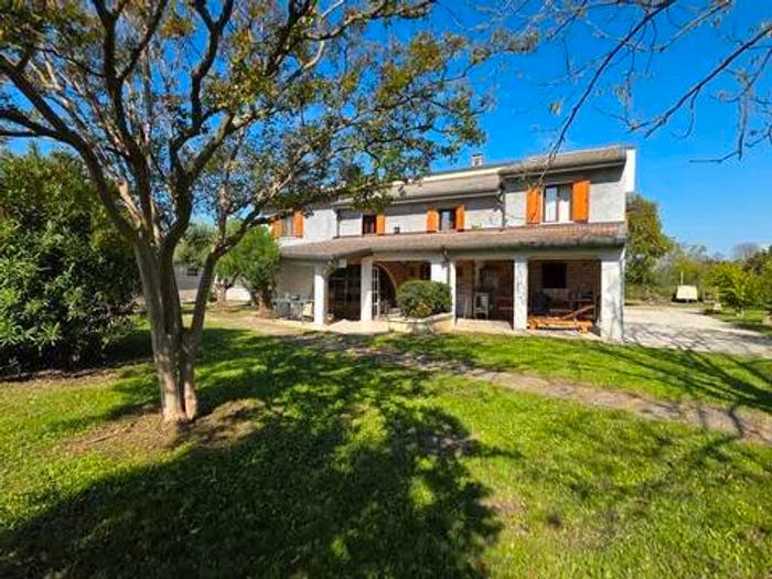 Casa con 6 locali in vendita in Roncade