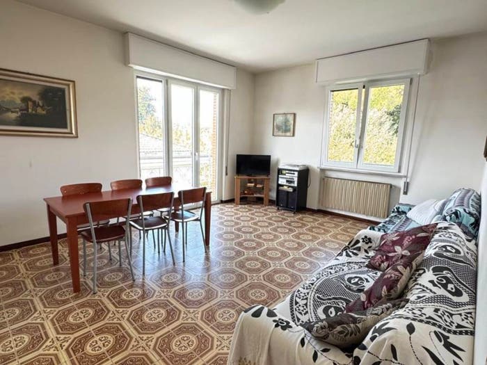 Appartamento quadrilocale in vendita in Marina di Massa Centro, Massa