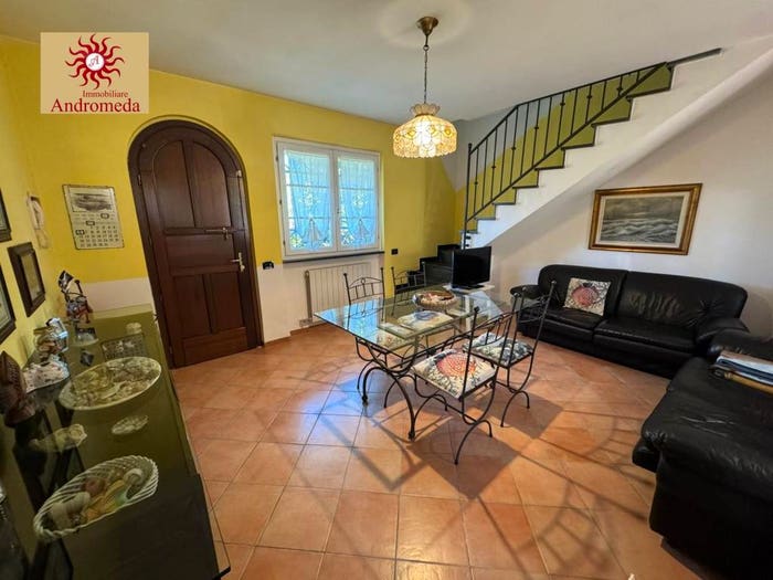 Casa con 5 locali in vendita in Via Antonio Gramsci, Cinquale, Montignoso