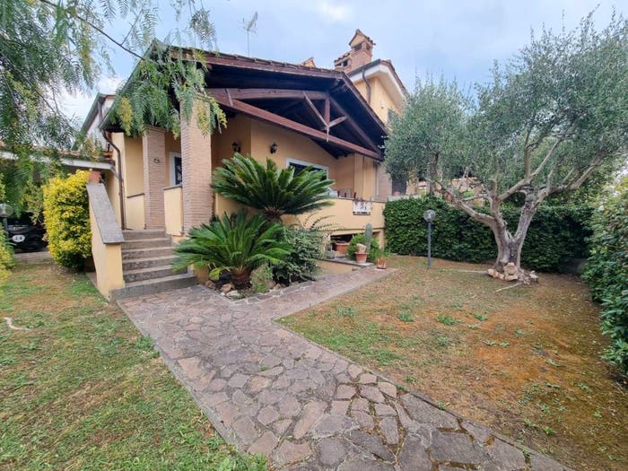 Casa con 6 locali in vendita in Via Bartolomeo Nogara, Ostia Antica, Roma