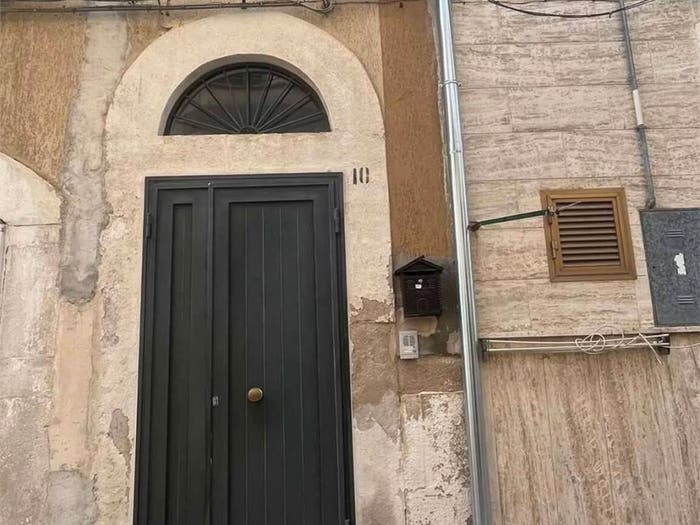 Casa bilocale in vendita in Centro, Canosa di Puglia